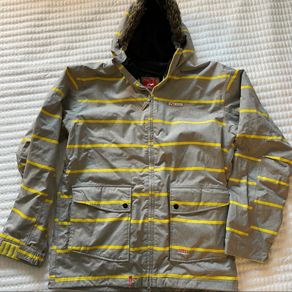 Foursquare Snowboarding Jacket - Men’s Small